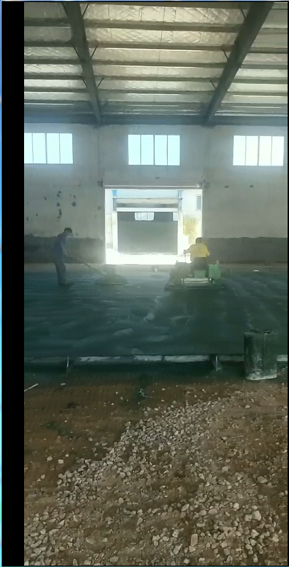 xx防水材料厂厂房金刚砂地坪施工(图2)
